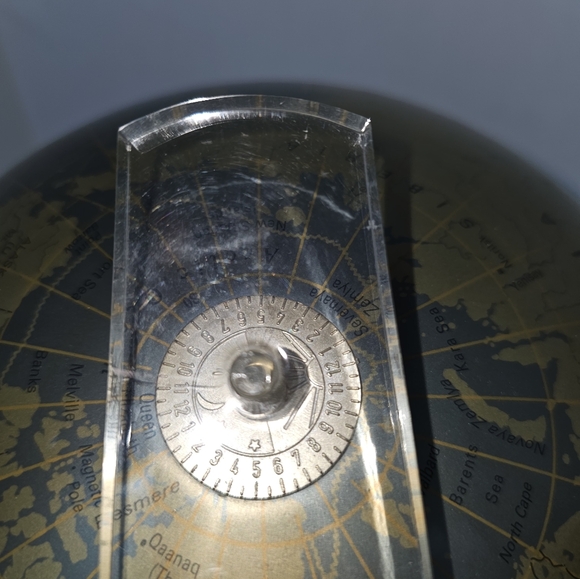 Vintage Replogle Diamond Marquise, Silver and Gold Globe with Clear Stand - Picture 5 of 11